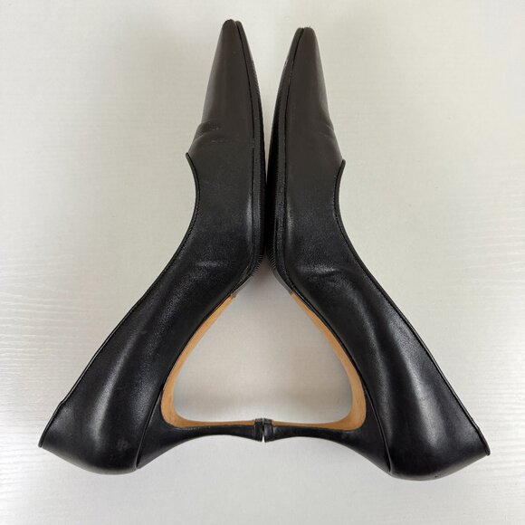 EUC Manolo Blahnik Black Leather Heel Pointed Toe Pump - Picture 6 of 12